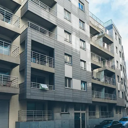Apartment Zonnig Aan Zee In Mariakerke Ostende